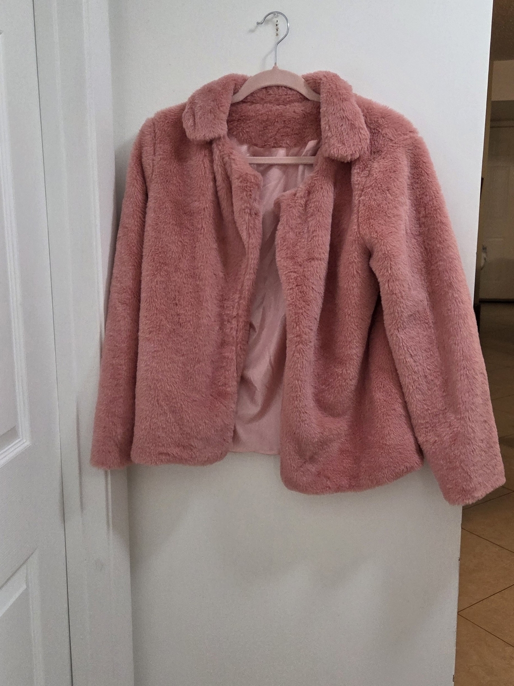 Women's Plush Faux Fur Jacket - Pink